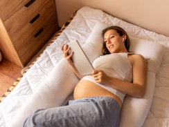 Huile anti-vergetures : les bienfaits d’une hydratation naturelle pendant la grossesse